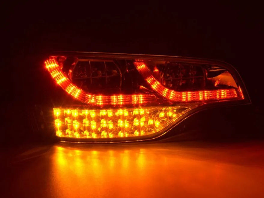Baklampor LED Röd/Klarglas Audi Q7 2005-2009