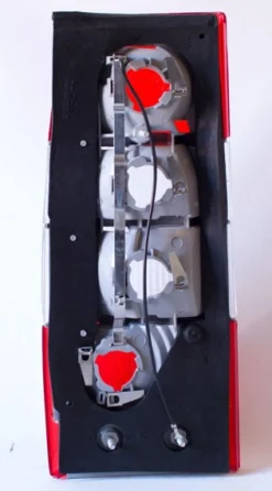 Classic Baklampa Höger Vit/Röd Volvo 745, 765, 945, 965, V90