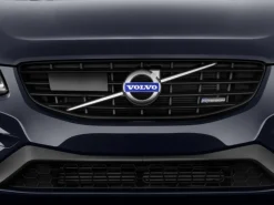 Emblem till Grill ''R-Design'' Volvo XC60 2013-2017