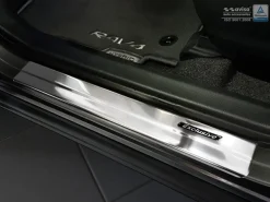 Instegslister i Borstad Stål Toyota RAV4 IV 02.2016-2018