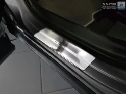 Instegslister i Borstad Stål Toyota RAV4 IV 02.2016-2018