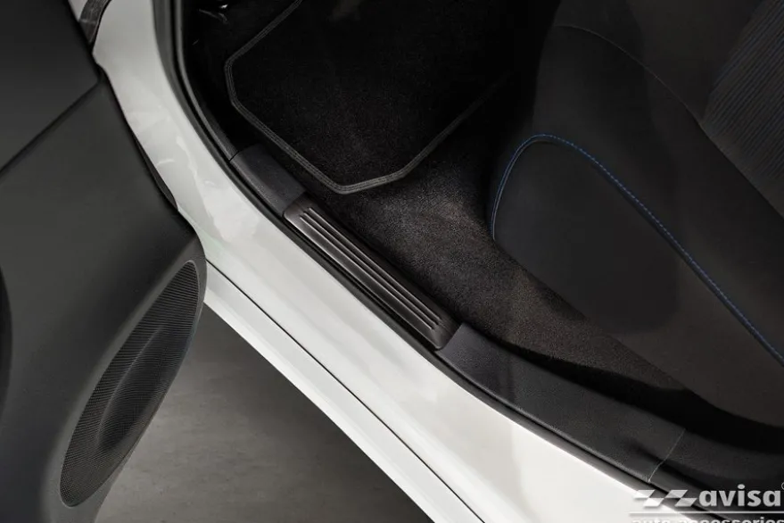 Instegslister i Borstad Svart Stål Nissan Leaf II 2017->