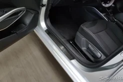 Instegslister i Borstad Svart Stål Skoda Fabia IV Hatchback 2021->