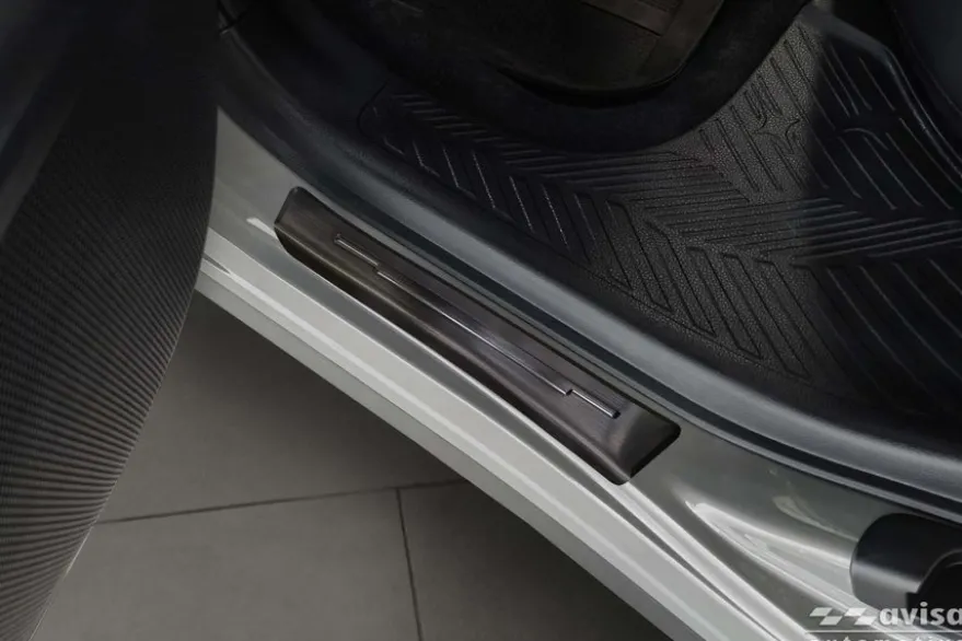 Instegslister i Borstad Svart Stål Subaru Forester VI 2024->