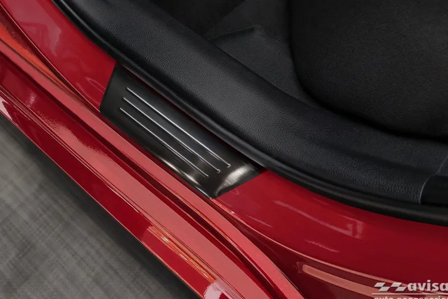 Instegslister i Borstad Svart Stål Toyota Yaris IV (XP21) 5D 2020->