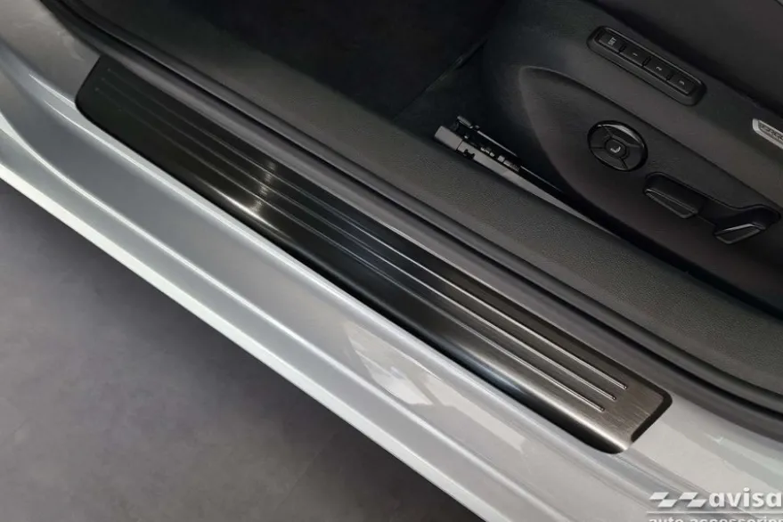 Instegslister i Borstad Svart Stål VW Passat B9 Variant 2024->