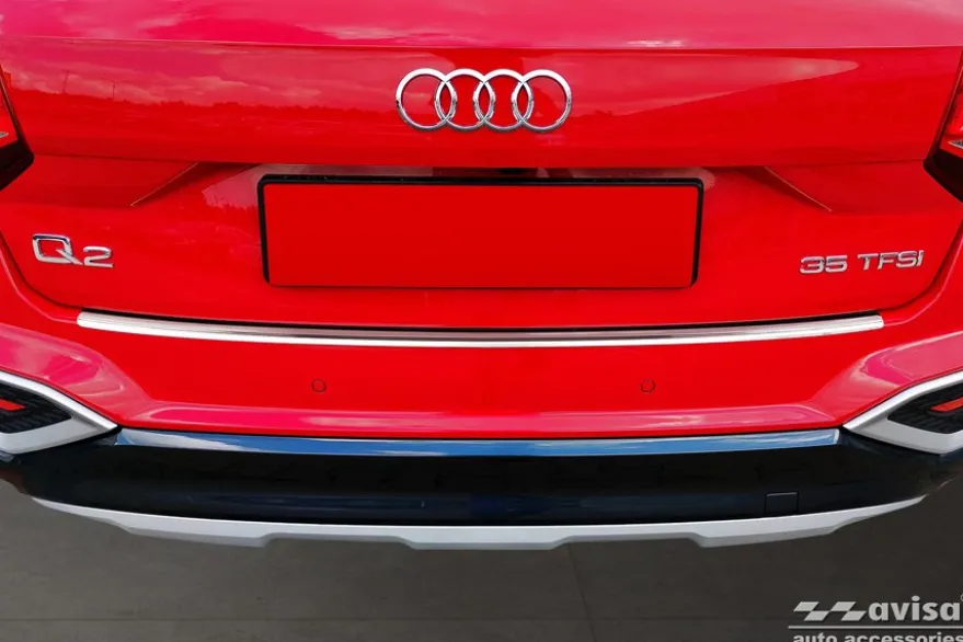 Lastskydd Rostfri Borstad Metall Audi Q2 2020->