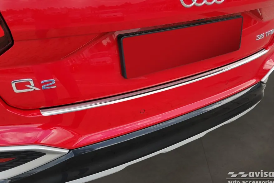 Lastskydd Rostfri Borstad Metall Audi Q2 2020->