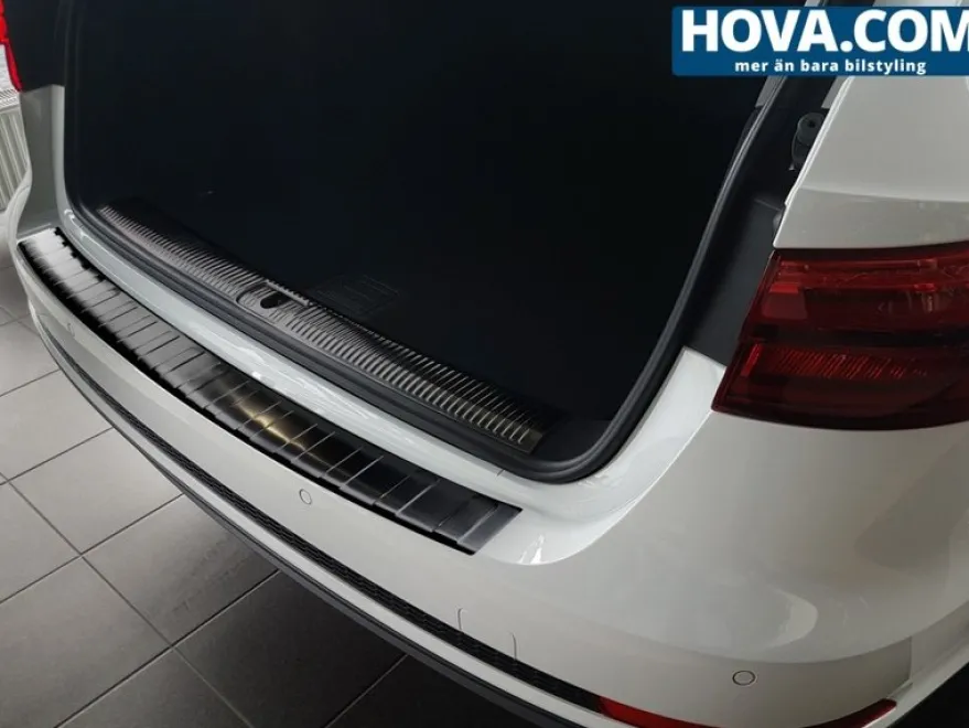 Lastskydd Rostfri Borstad Metall Svart Audi A4 B9 Avant 2015->