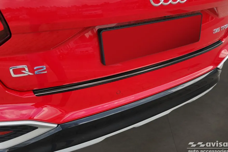 Lastskydd Rostfri Borstad Metall Svart Audi Q2 2020->