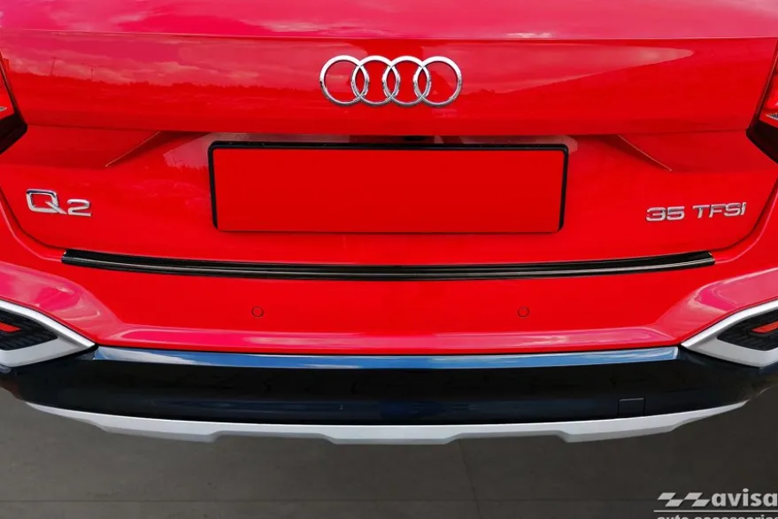 Lastskydd Rostfri Borstad Metall Svart Audi Q2 2020->