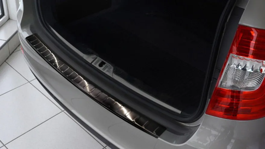 Lastskydd Rostfri Borstad Metall Svart Skoda SUPERB Kombi 2013-2015