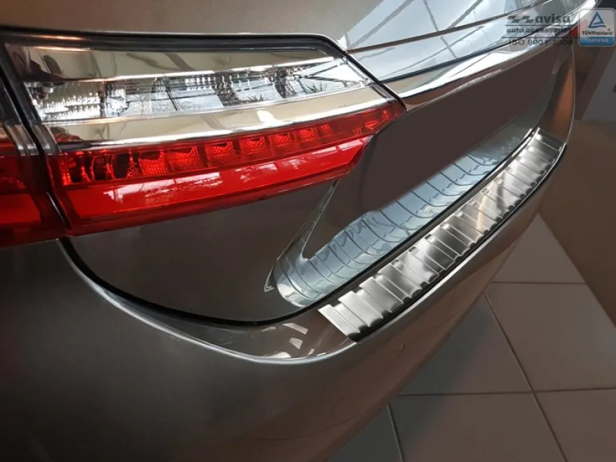 Lastskydd Rostfri Borstad Metall Toyota Corolla XI E160 Sedan 2016-2018