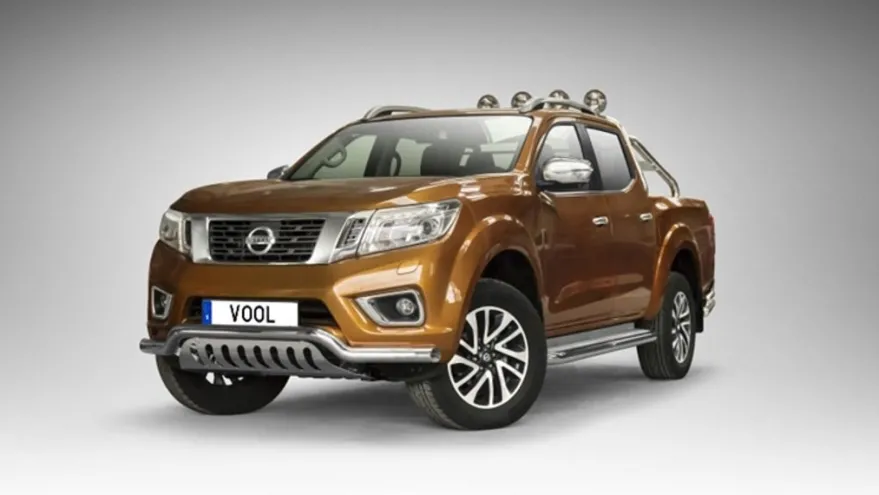 LOWBAR EU frontbåge med hasplåt - Nissan Navara (NP300) 2016-