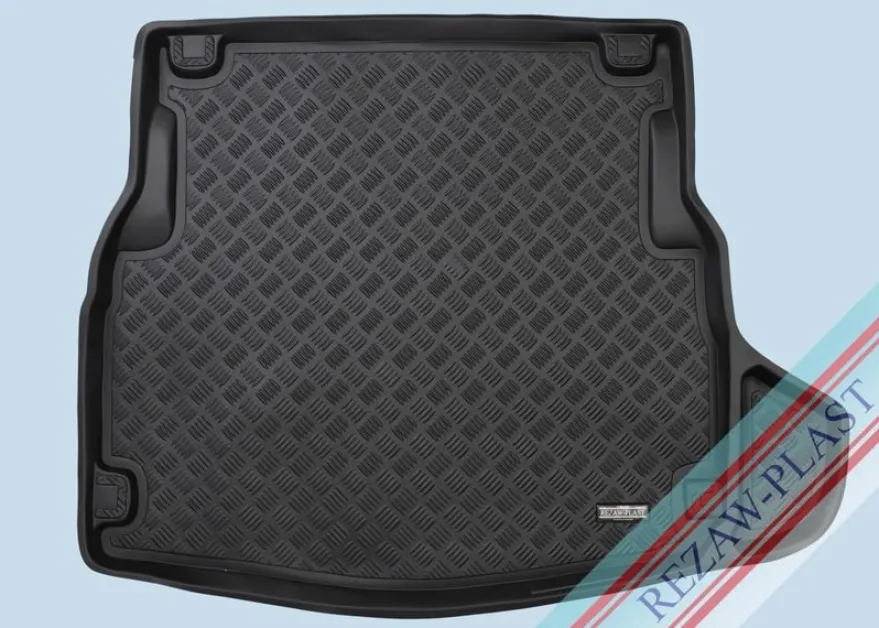 Skålad Bagagerumsmatta Svart Mercedes W205 C-Klass Sedan 2014-2021