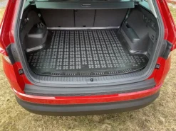 Skålad Mjuk Bagagerumsmatta Svart Skoda Kodiaq I 7-sits 2016-2024