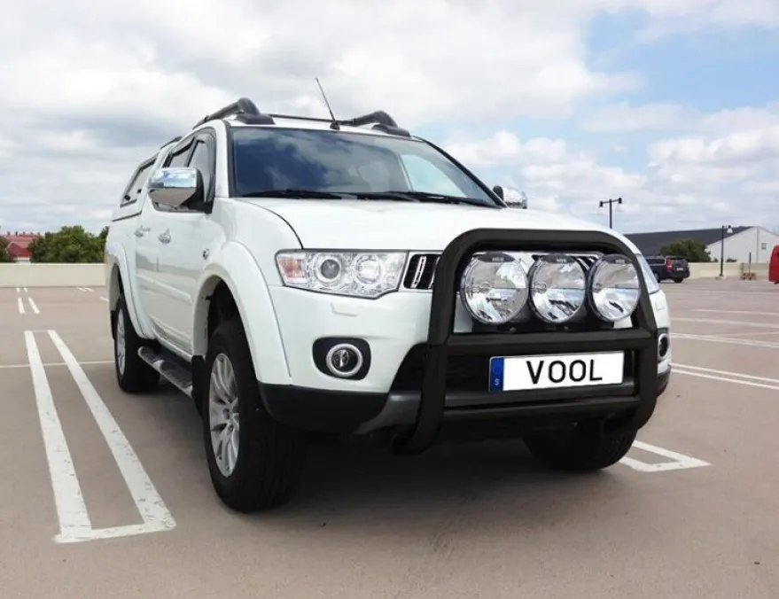 Stor 76mm frontbåge Svart - Mitsubishi L200 2010-2015
