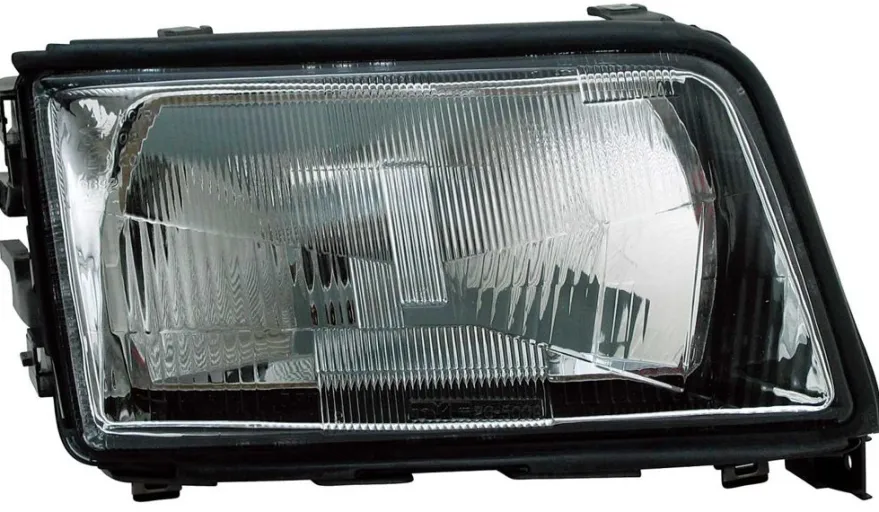 Strålkastare Höger Audi 100 C4